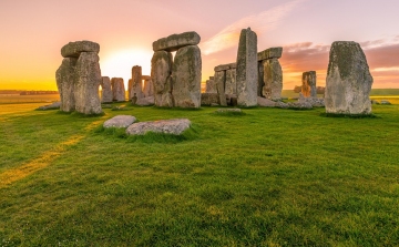 Hatvan év után került a helyére a Stonehenge egy eltűnt darabja