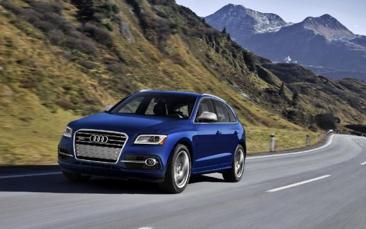 354 lóerős benzinmotort kap az Audi SQ5